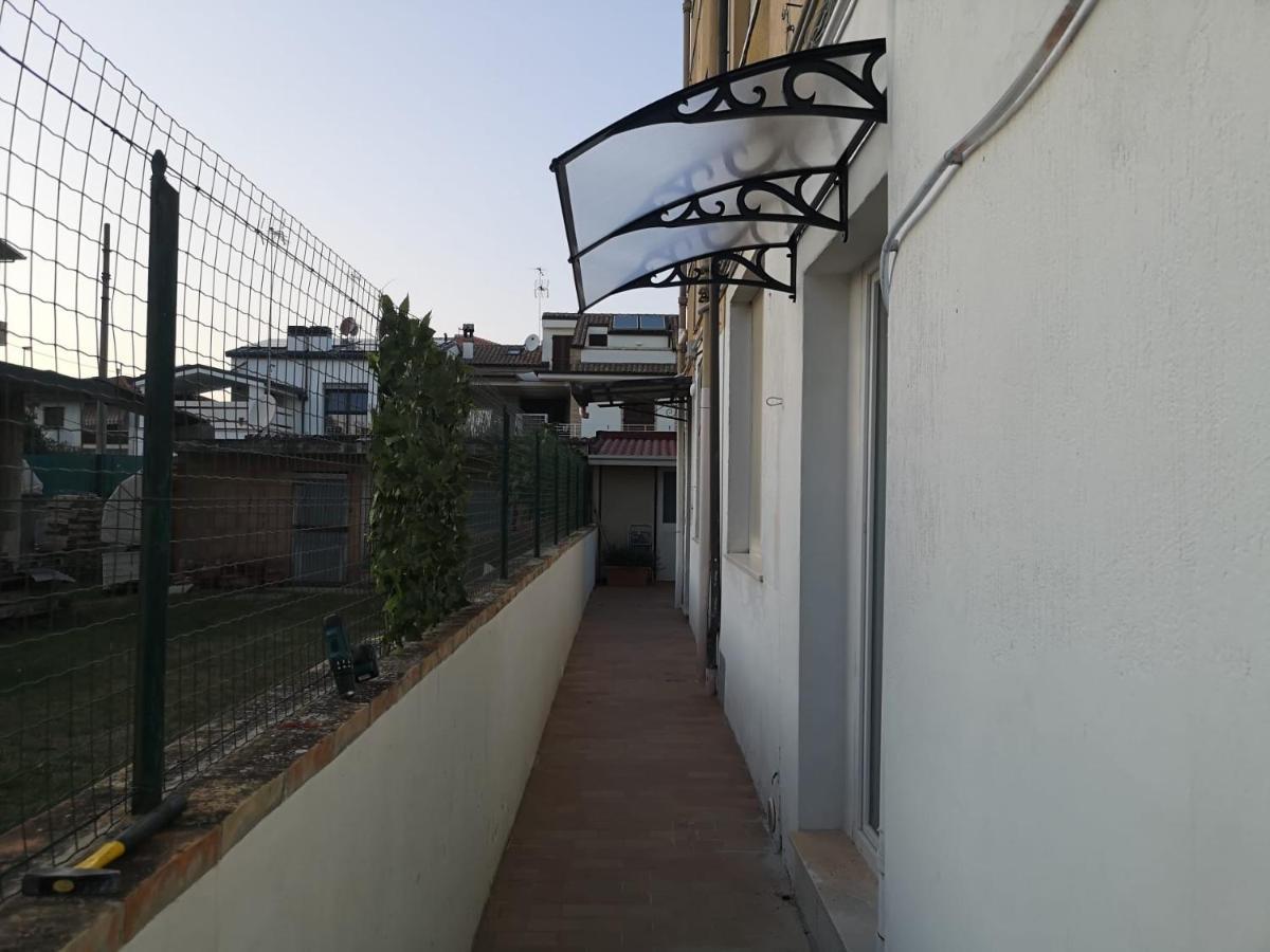 La casetta al mare Civitanova Marche Esterno foto